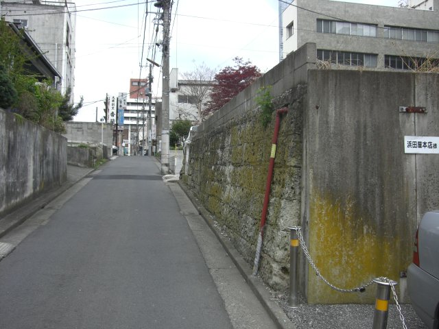 image002