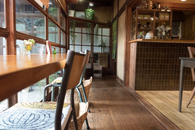 住宅ローンを組んだ店舗併用住宅の店内
