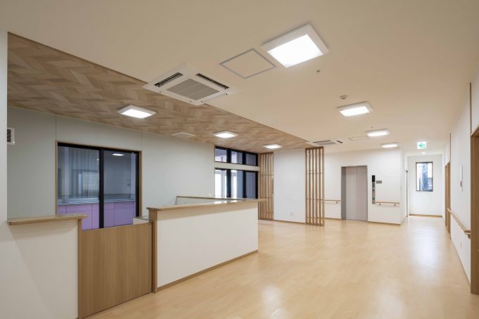 サービス付き高齢者向け住宅を開設するには?入居条件や設置基準、経営方法も解説