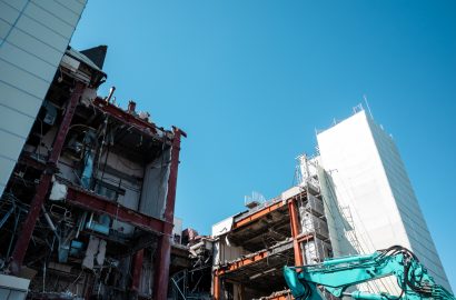 ビルの解体現場