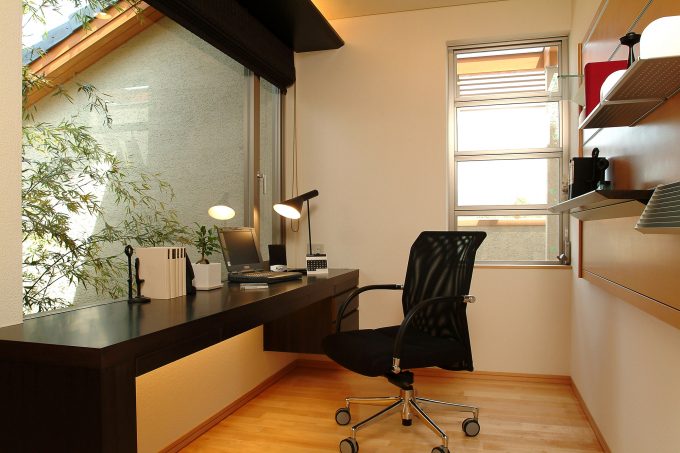 事務所併用住宅の書斎