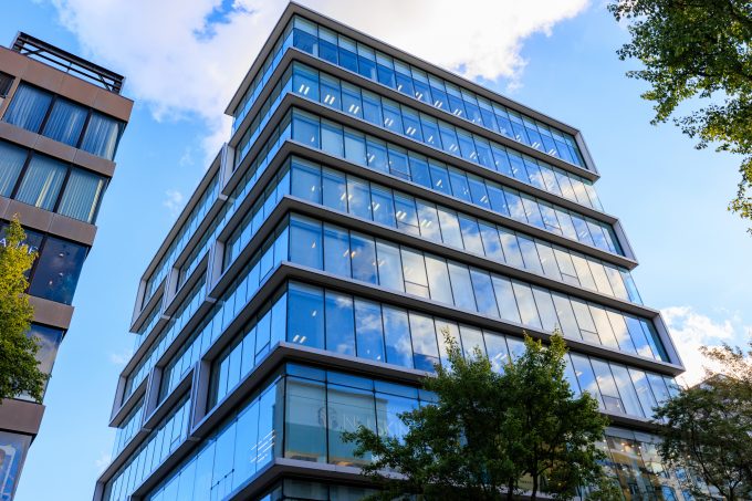 オフィス併設型クリニックのビル